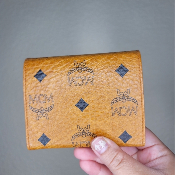 MCM Wallet! - Picture 4 of 8